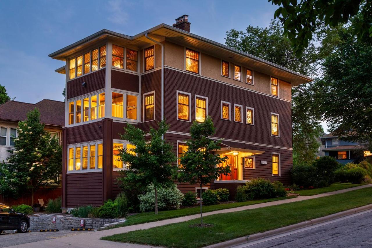 The Buckingham Inn Madison Bagian luar foto